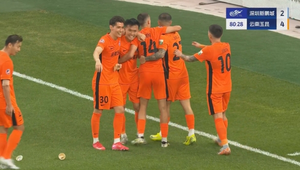玉昆4-2領(lǐng)先新鵬城！杜加利奇冒頂，徐宏杰得球抽射破門