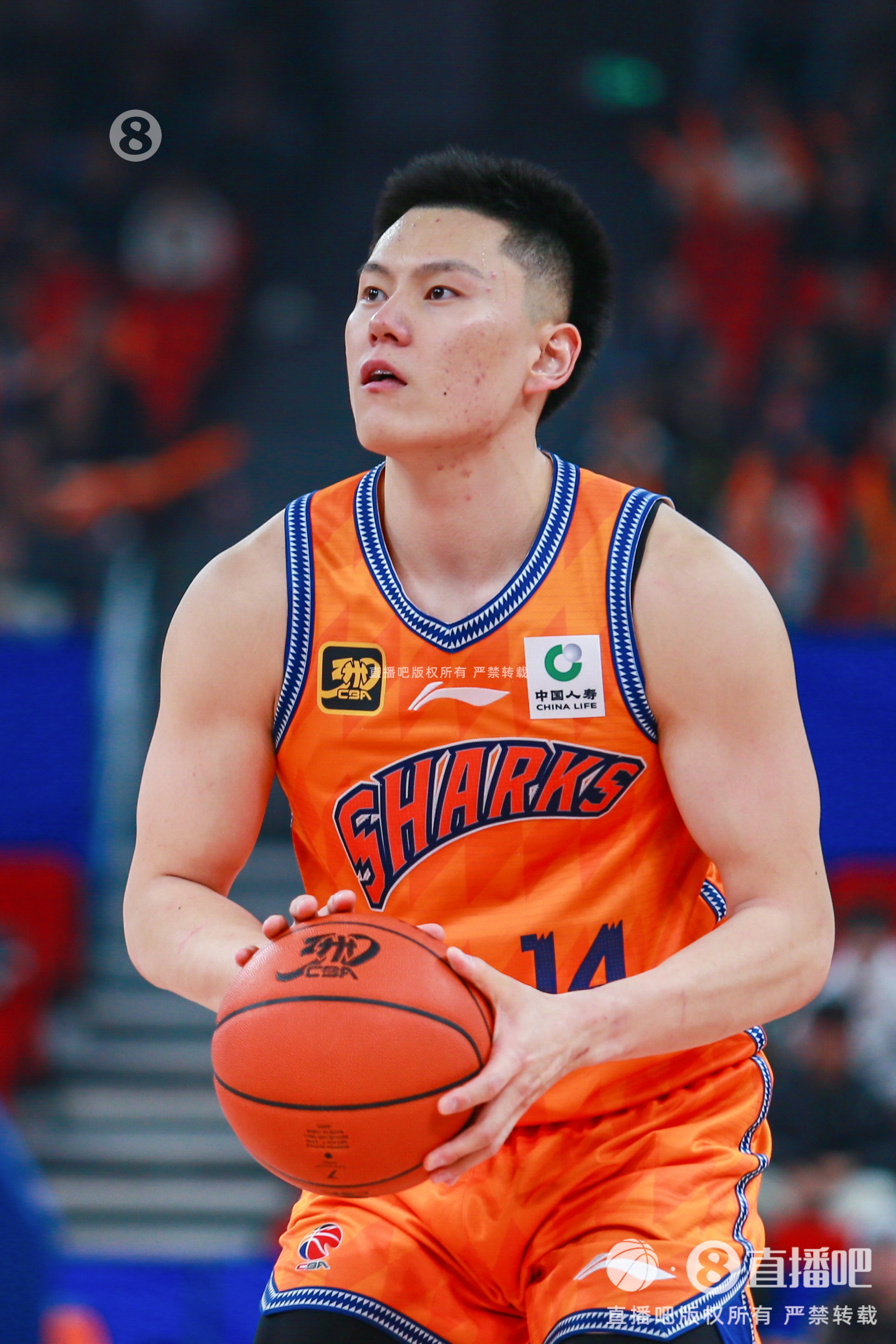 手感火熱！李弘權(quán)半場三分6中5得到15分3板0失誤