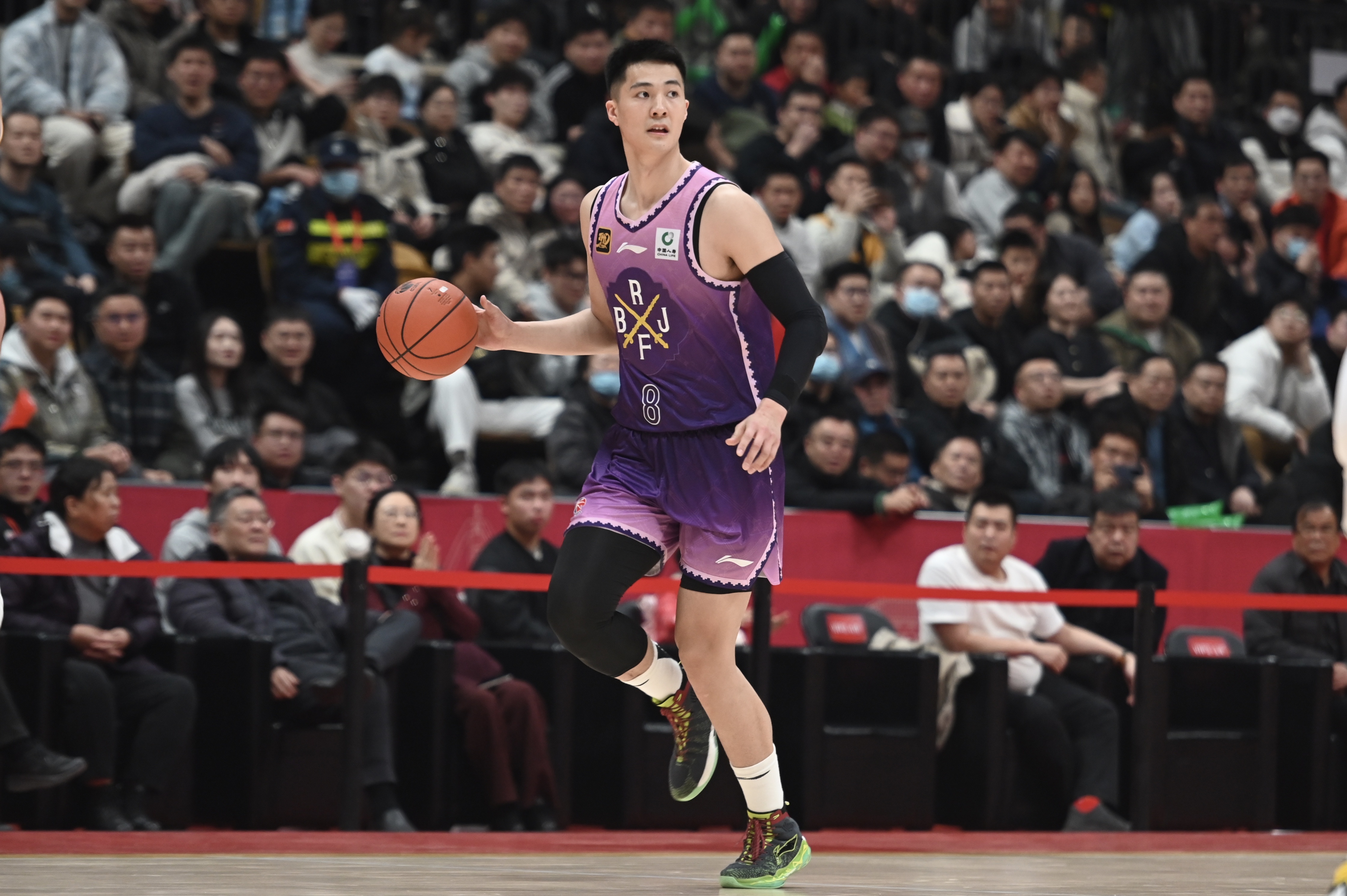打得不錯！朱松瑋半場6中3&三分2中1拿7分&搶下7個籃板
